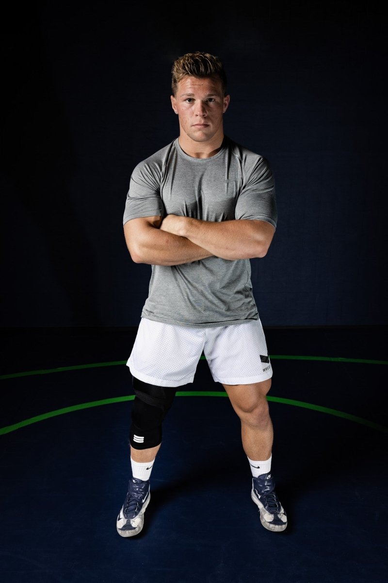 Cumulus Mid-Length Padded Knee Sleeve (Black)