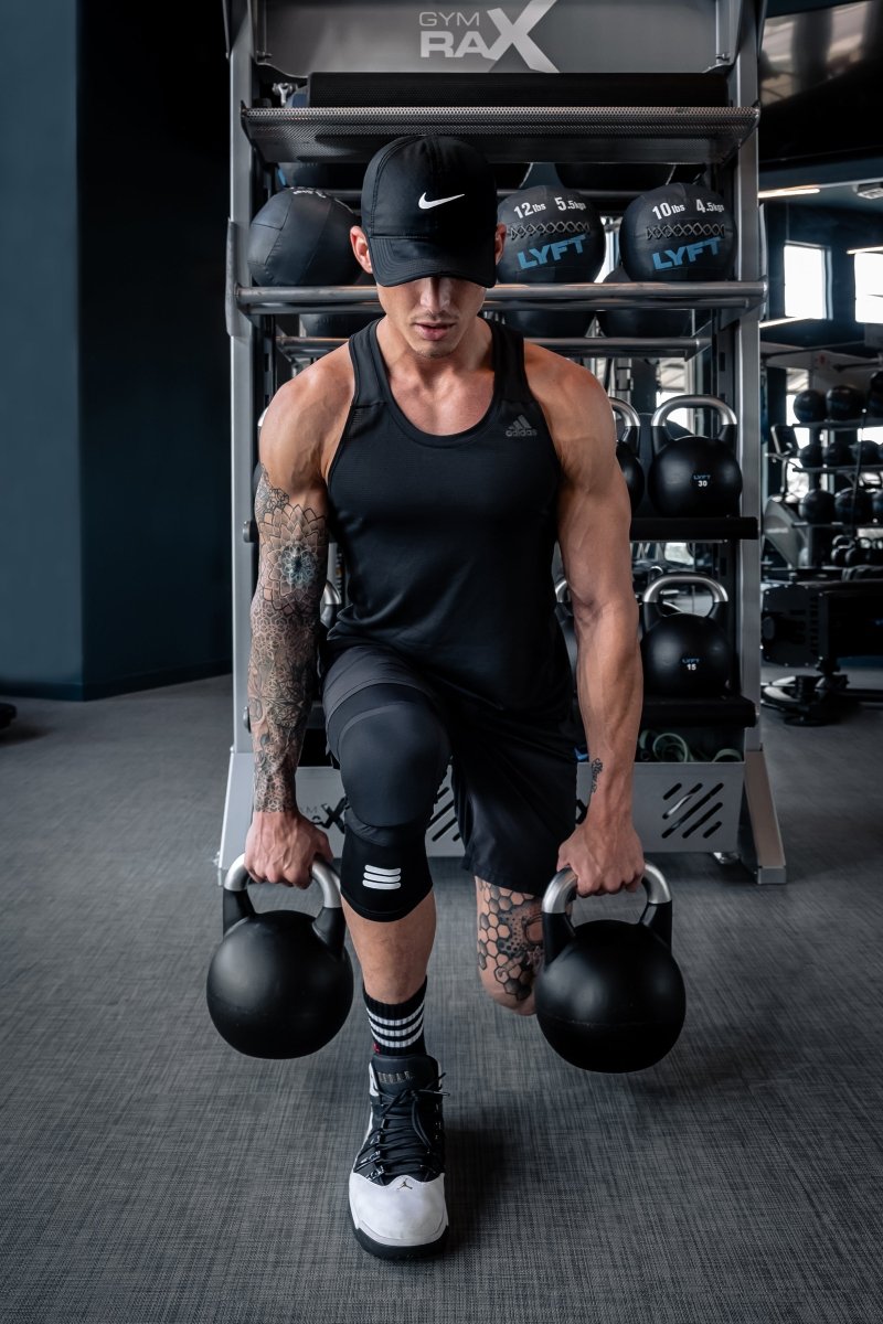Cumulus Mid-Length Padded Knee Sleeve (Black)